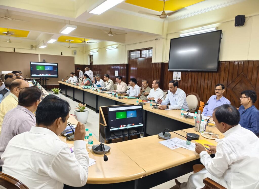 सूबे के स्कूलों में अनिवार्य होगा एनसीसी, एनएसएस व स्काउटः डाॅ. धन सिंह रावत