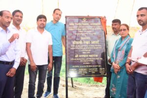 कैबिनेट मंत्री रेखा आर्या ने किया सड़क का शिलान्यास