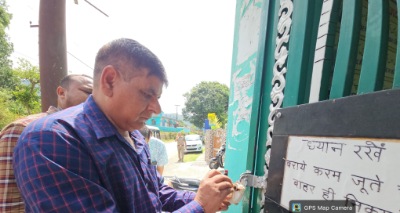 अनधिकृत निर्माण पर प्रशासन की कार्रवाई, डोईवाला में विवादित धार्मिक परिसर सील