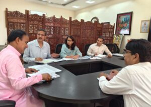 पाबौं, चाकीसैण व थलीसैण में बनेंगे हैलीपैडः डाॅ. धन सिंह रावत