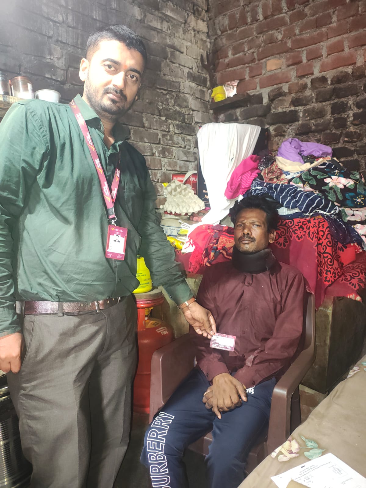 देहरादून: डीएम की संवेदनशीलता से दिव्यांग सुनील को मिली पेंशन, बैंक खाता और नई व्हीलचेयर