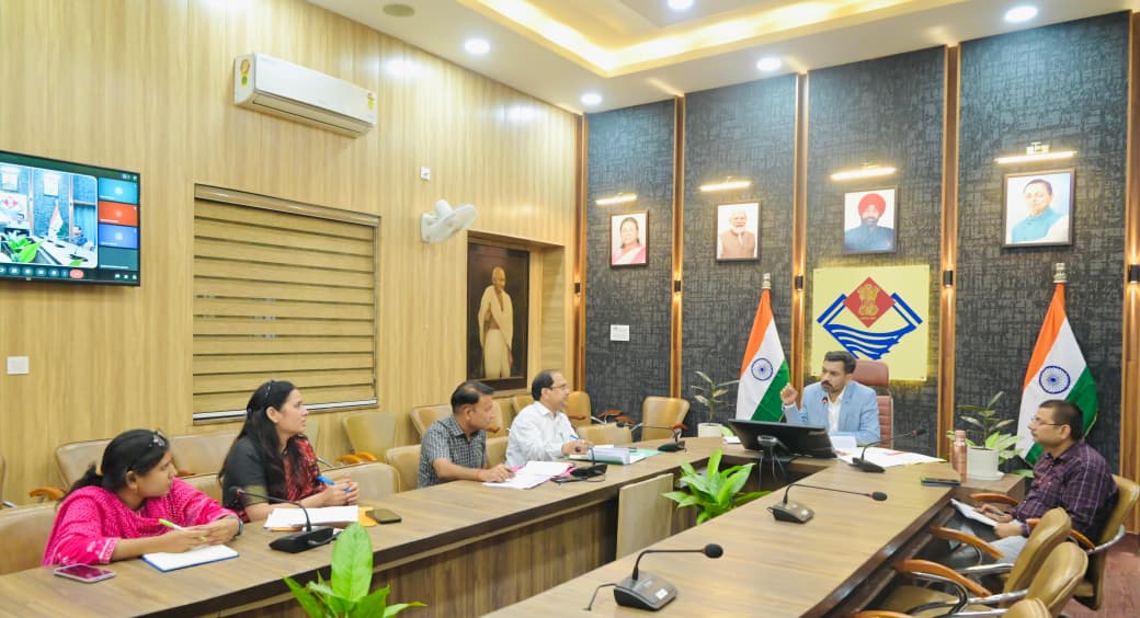 देहरादून: दुर्लभ बीमारियों से पीड़ित बच्चों के उपचार का जिम्मा उठाएगा जिला प्रशासन