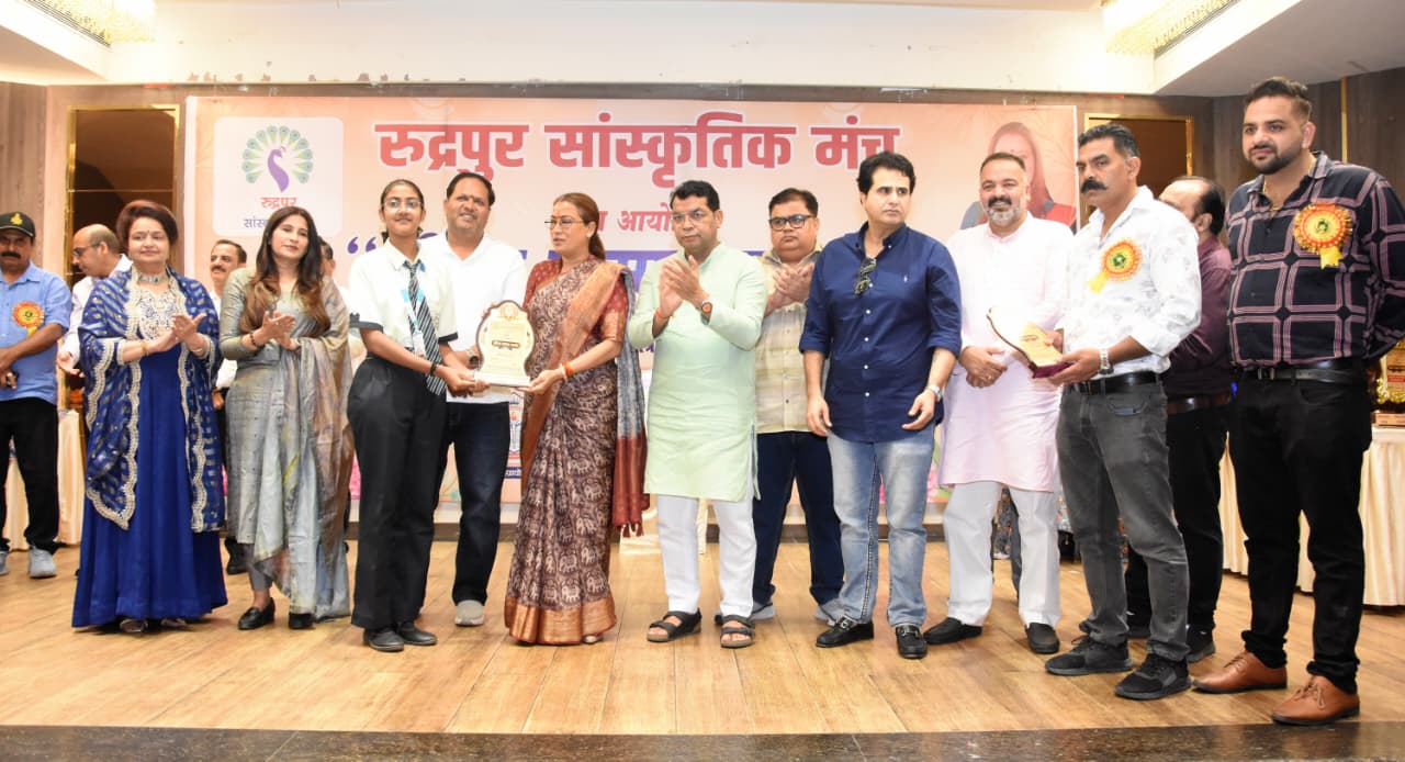 मेधावी छात्र ही उत्तराखंड और देश का उज्ज्वल भविष्य: रेखा आर्या