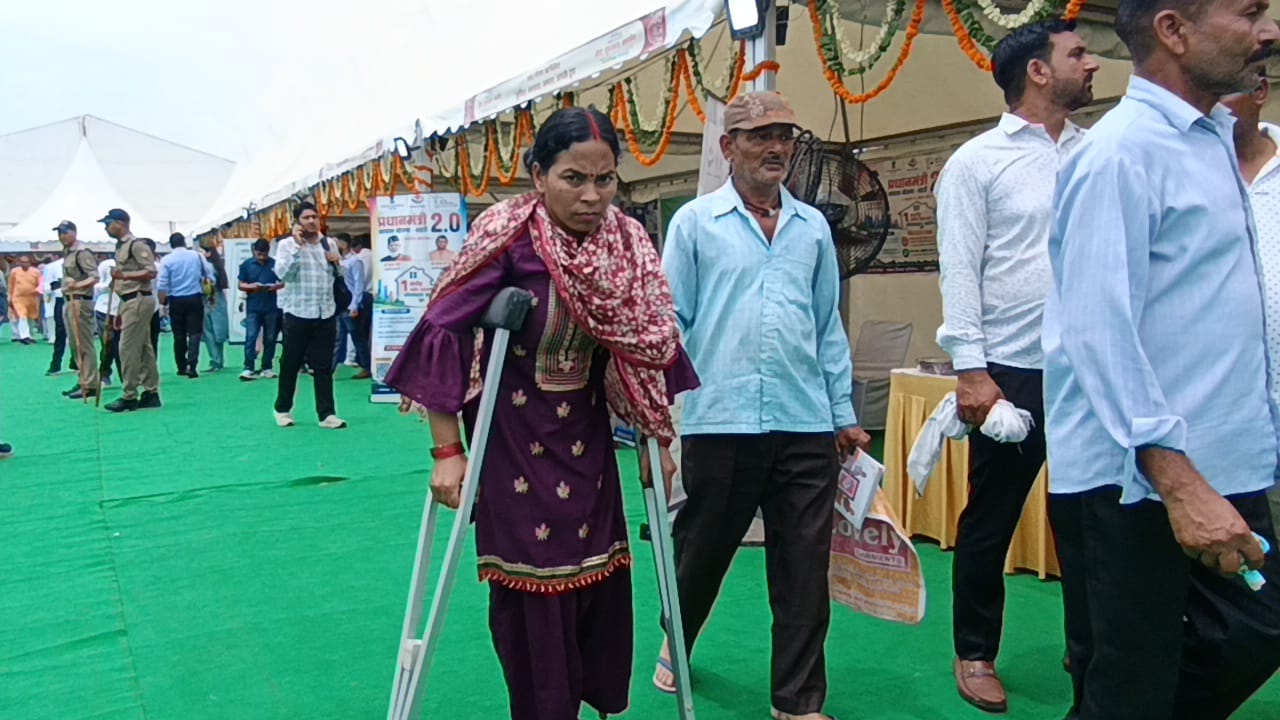 सुशासन को जन-जन तक पहुंचाना जिला प्रशासन की सर्वोच्च प्राथमिकता: डीएम