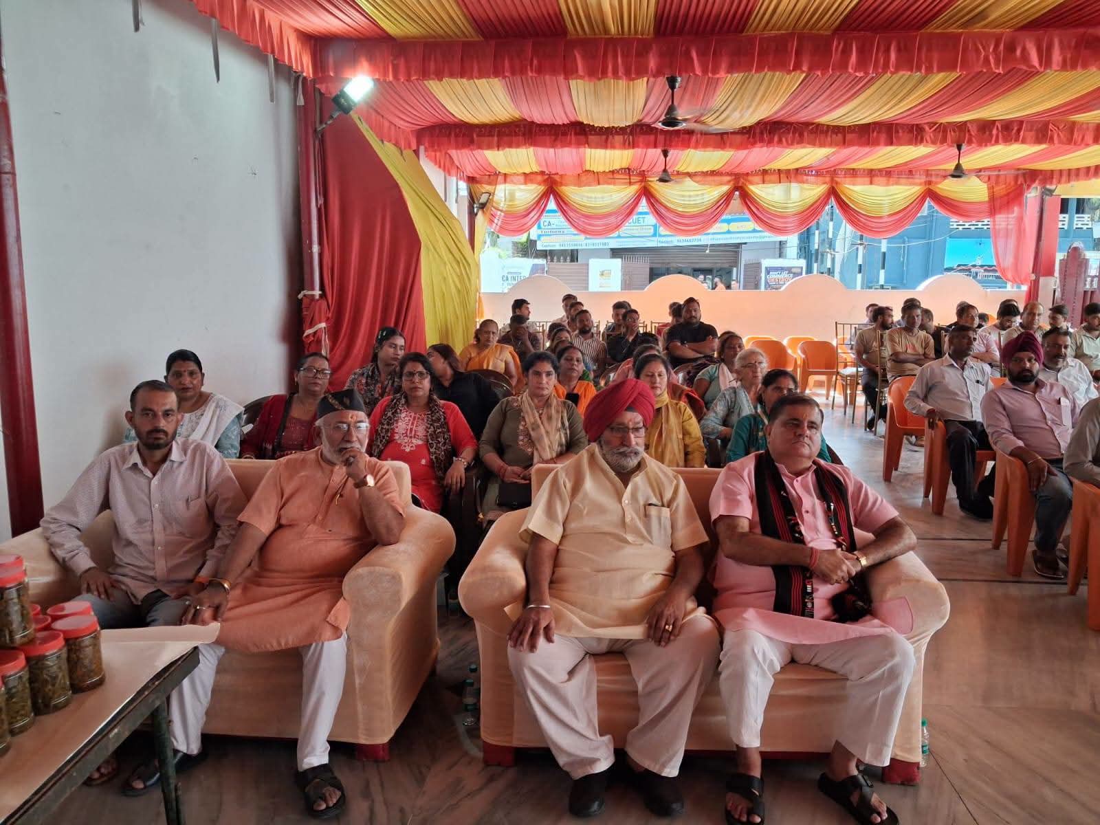 प्रदेश अध्यक्ष भट्ट के नेतृत्व में बूथ स्तर पर कार्यकर्ताओं ने सुनी पीएम के मन की बात 