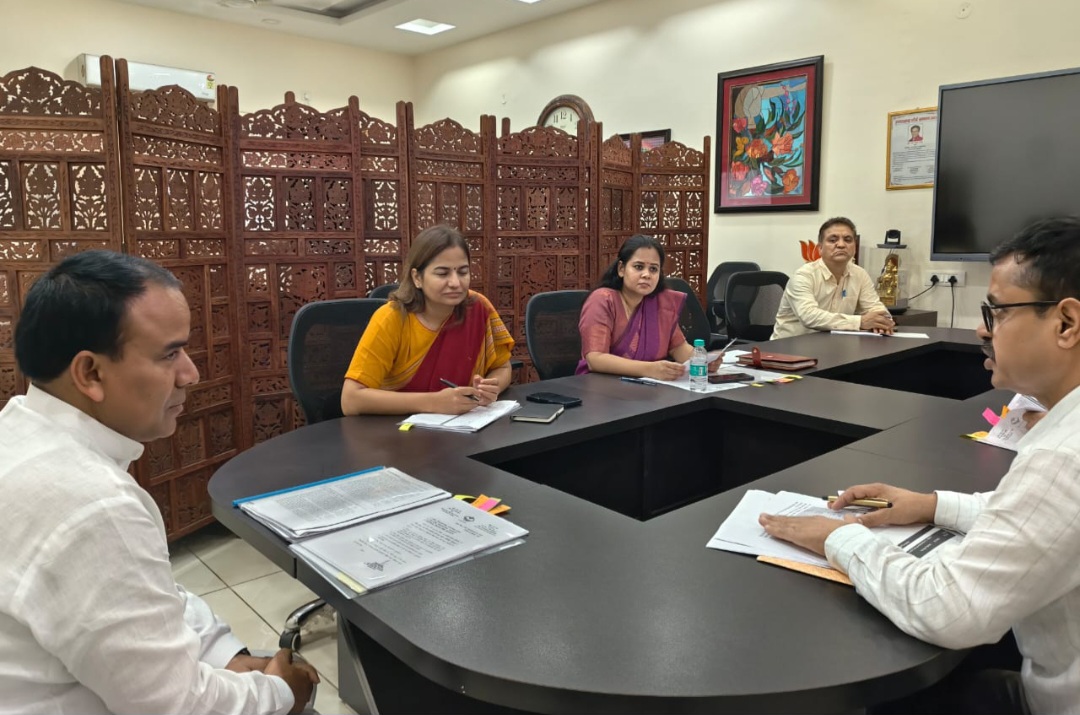 समग्र शिक्षा का बजट खर्च न होने पर शिक्षा मंत्री ने लगाई फटकार