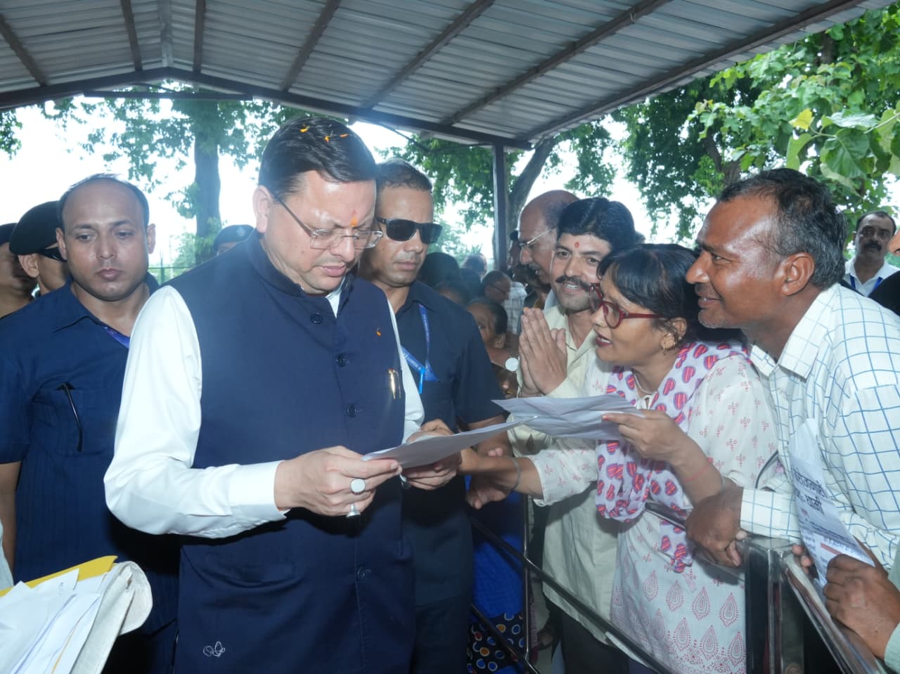 मुख्यमंत्री धामी ने सुनीं जनसमस्याएं, अधिकारियों को त्वरित समाधान के दिए निर्देश