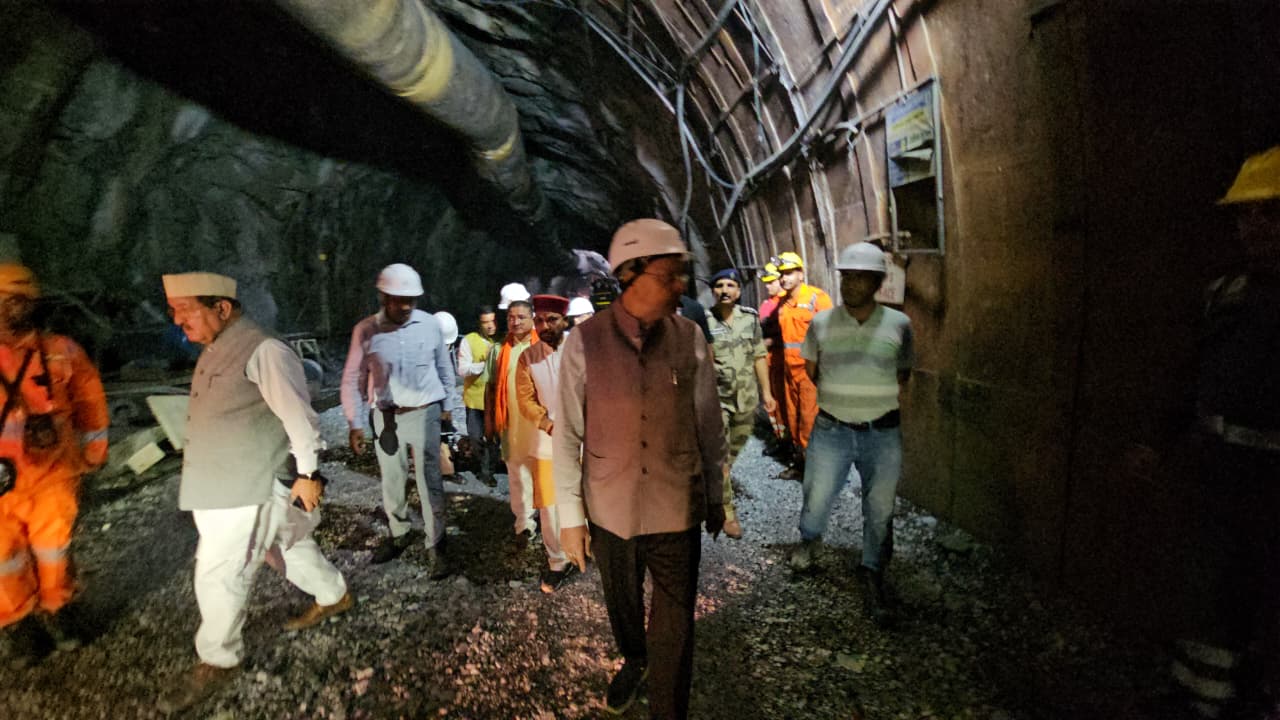 मुख्यमंत्री ने टीएचडीसी टनल हादसे का किया स्थलीय निरीक्षण, रेस्क्यू अभियान का लिया जायजा