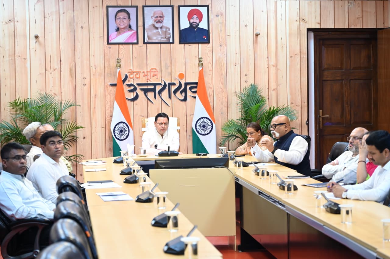 मुख्यमंत्री ने उत्तराखंड क्रीड़ा विश्वविद्यालय गौलापार के निर्माण कार्यों की समीक्षा की