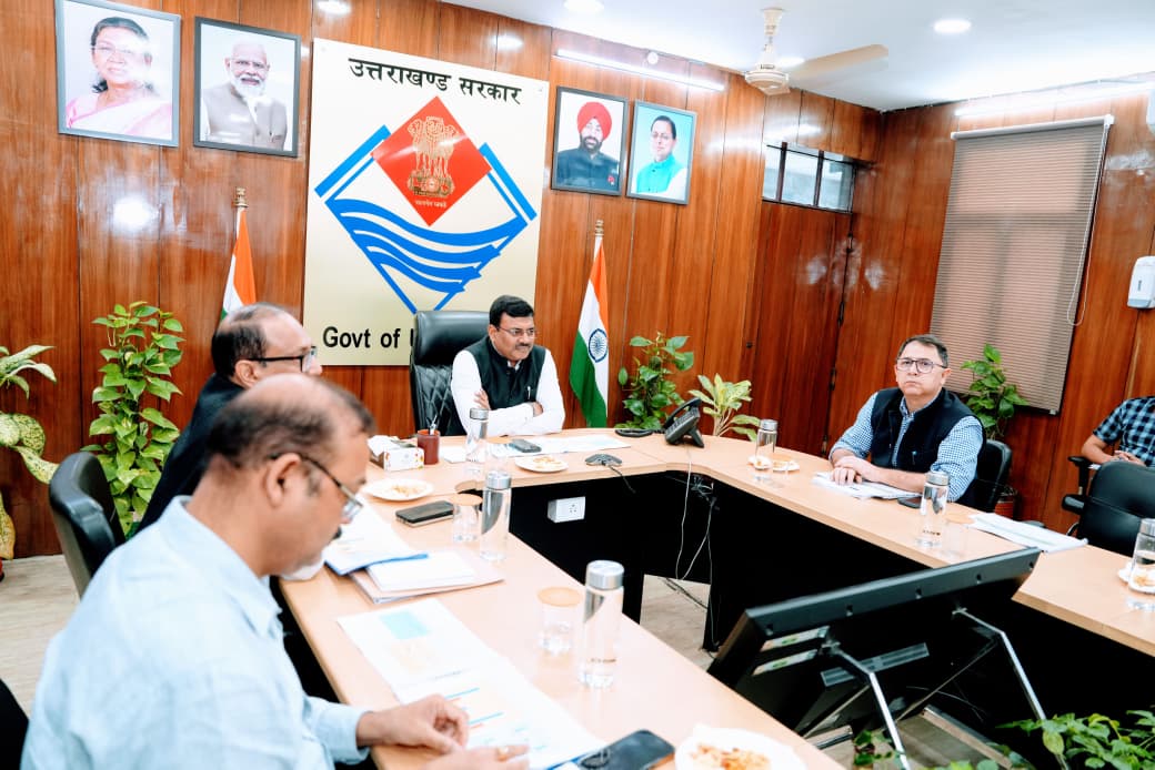 मुख्य सचिव ने सड़क सुरक्षा व्यवस्था को और प्रभावी बनाने के दिए निर्देश