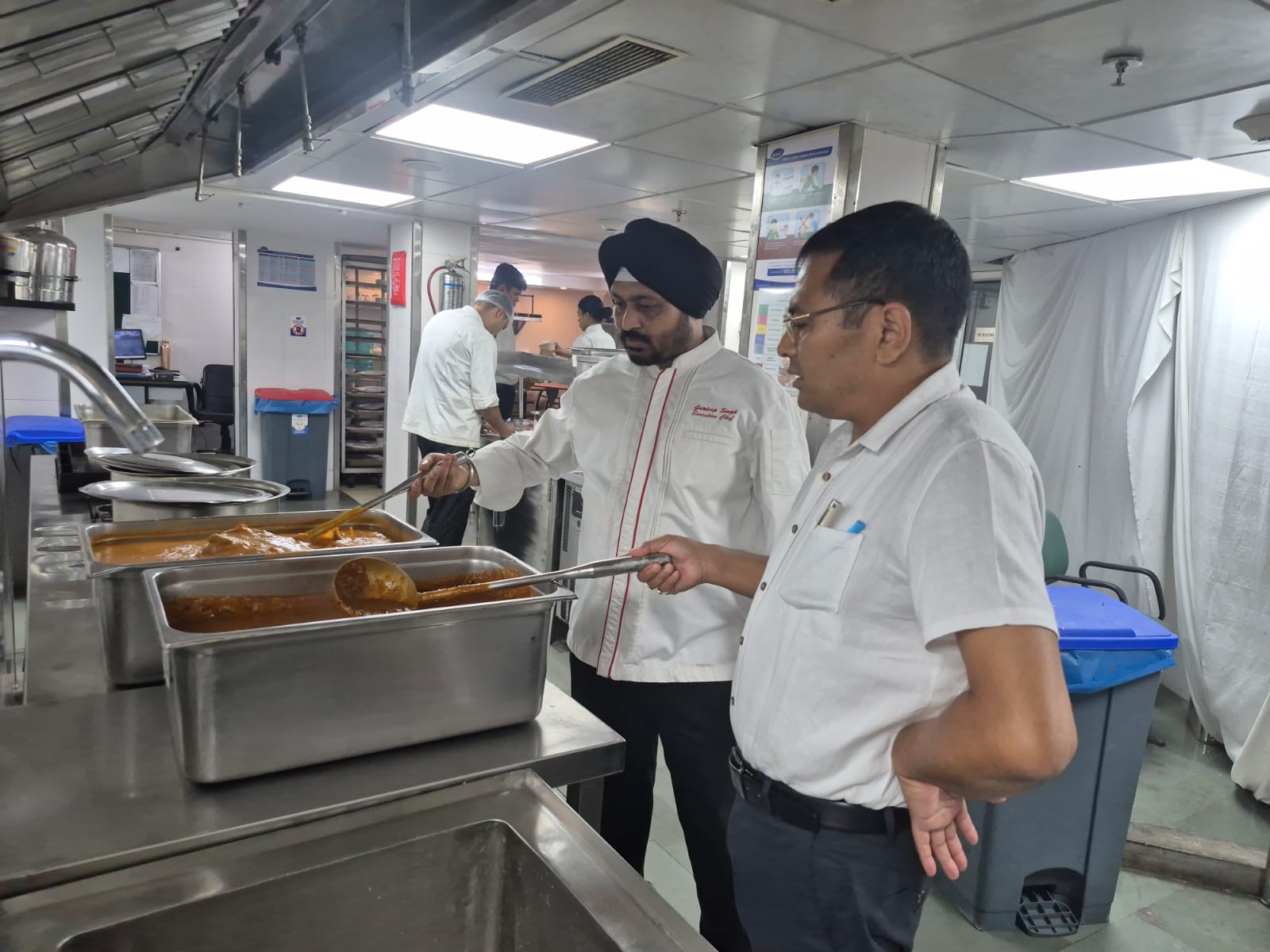 एफडीए का बड़ा अभियान: दूध-पनीर समेत कई खाद्य पदार्थों के नमूने जांच को भेजे