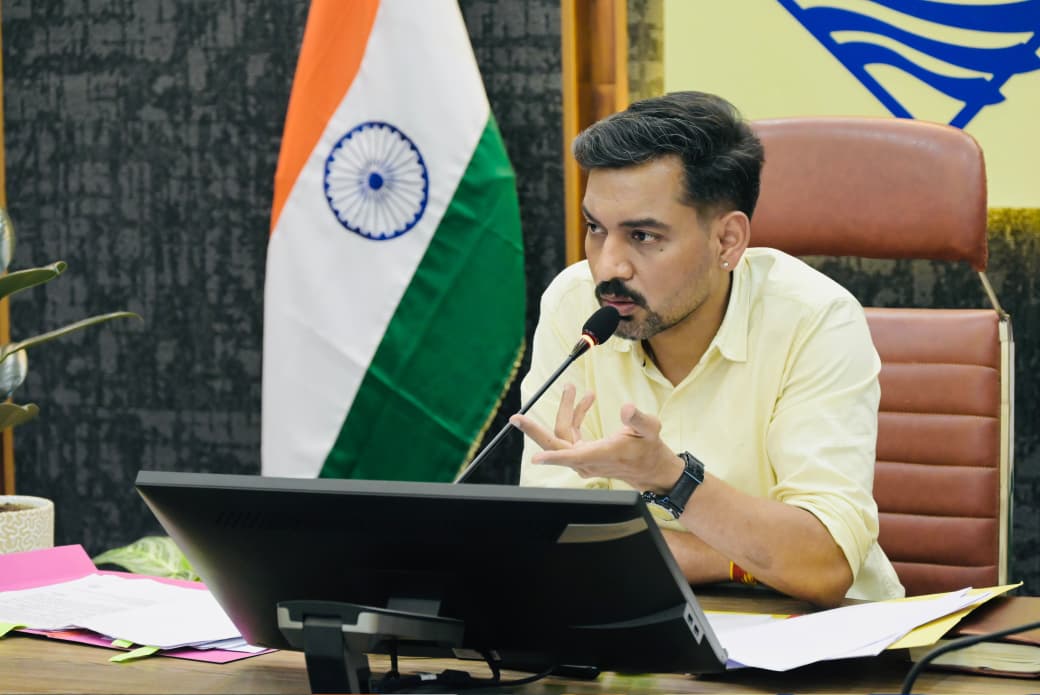 देहरादून: 15 अगस्त को जिलेभर के शिक्षण संस्थानों में दिलाई जाएगी ‘कन्या भ्रूण संरक्षण प्रतिज्ञा’ डीएम ने दिए निर्देश