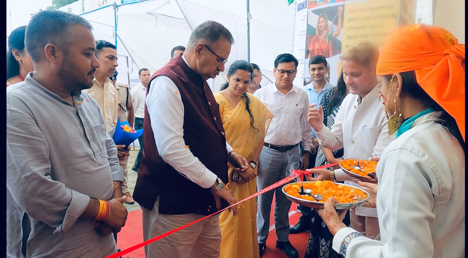 हर घर तिरंगा अभियान के तहत न्यू टिहरी में सीबीसी की फोटो प्रदर्शनी का हुआ उद्घाटन