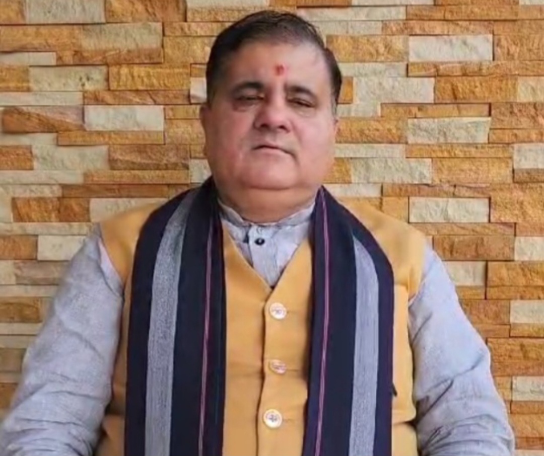 थर्मल पावर पर भाजपा अध्यक्ष महेंद्र भट्ट ने नेता प्रतिपक्ष आर्य को दिखाया आईंना
