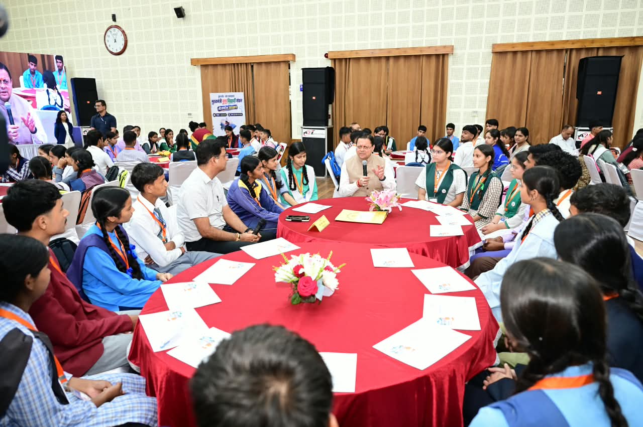 युवाओं के विचार विकसित उत्तराखण्ड के निर्माण में निभाएंगे महत्वपूर्ण भूमिका: मुख्यमंत्री