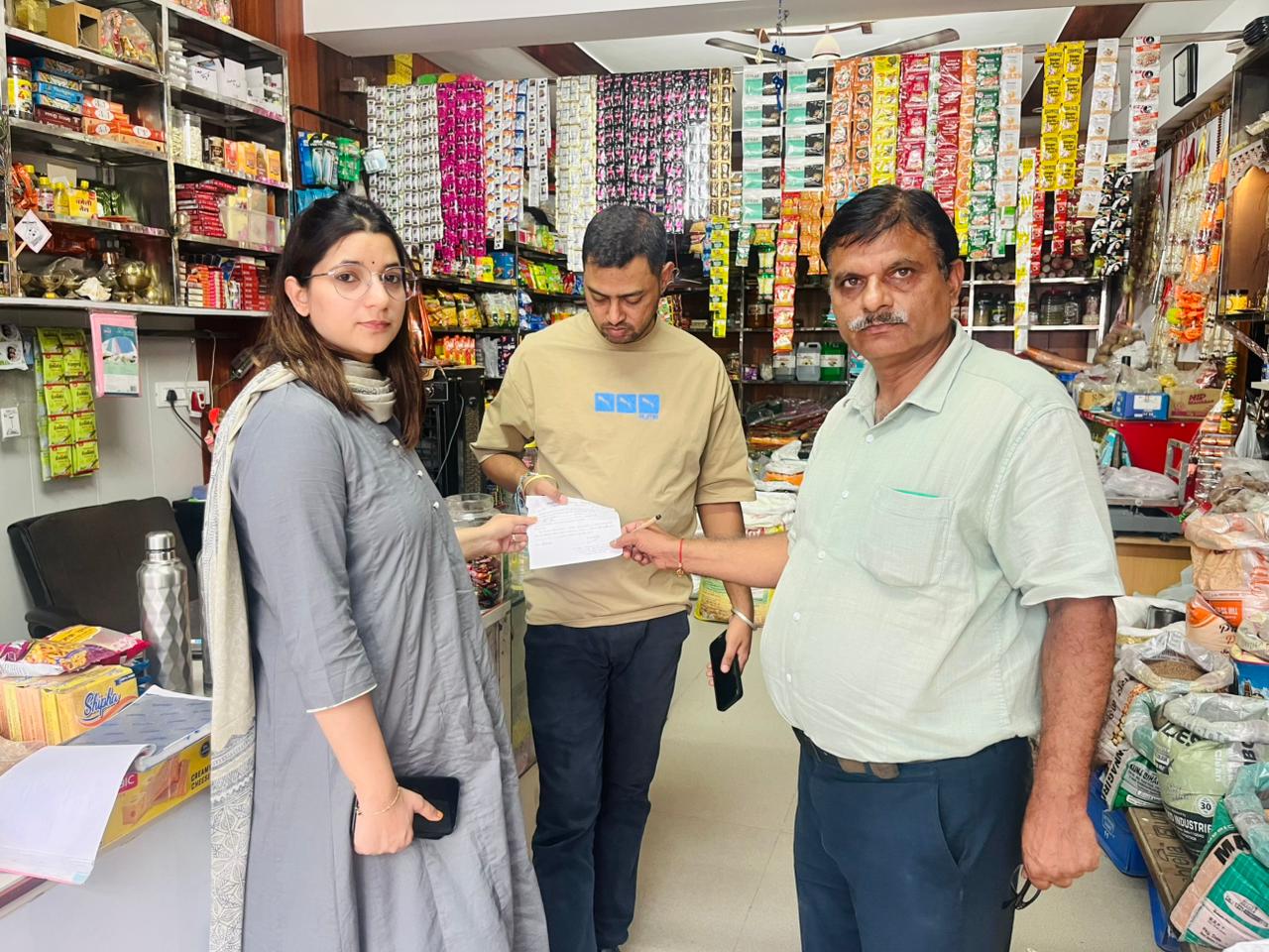 देहरादून: सिंगल यूज प्लास्टिक पर प्रशासन की सख्ती जारी, वार्डों में ताबड़तोड़ जांच