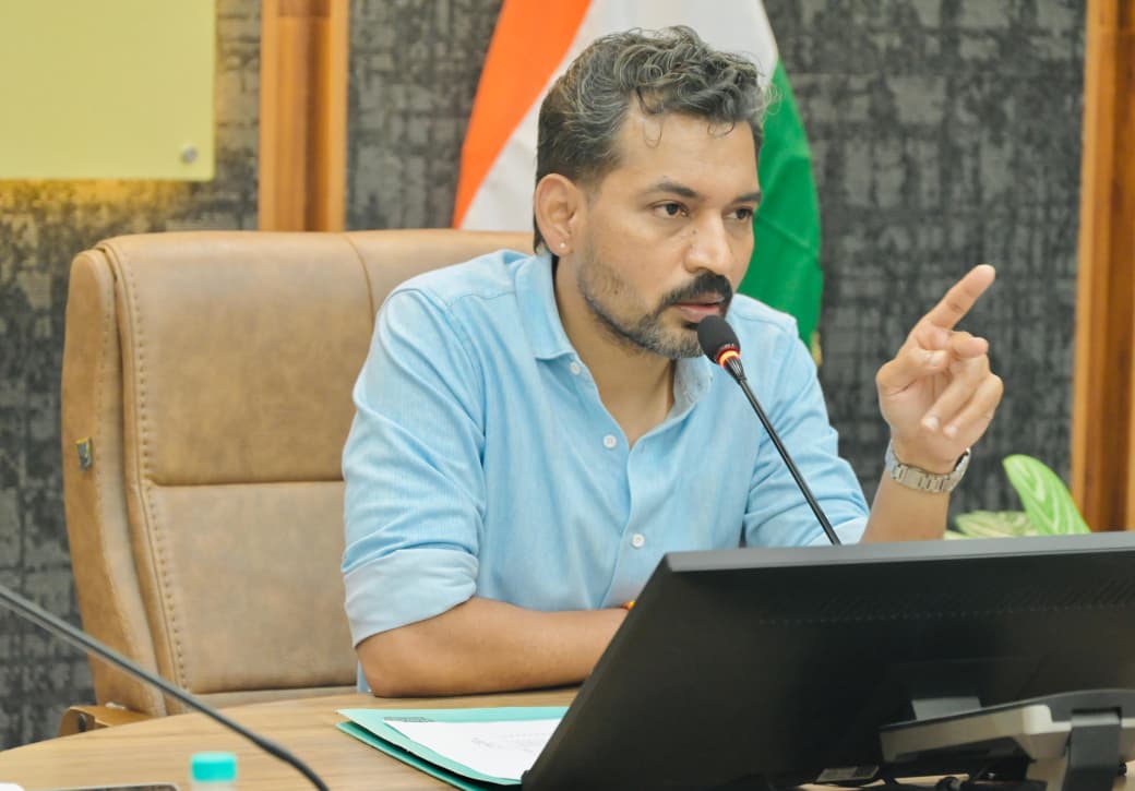 रेयर डिजीज से पीड़ित बच्चों के उपचार के लिए  डीएम की पहल