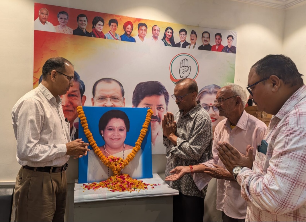 पूर्व मेयर मनोरमा डोबरियाल शर्मा की जयंती पर सुरेन्द्र कुमार ने श्रद्धासुमन अर्पित की