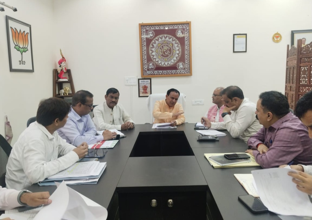 आपदा प्रभावित परिवारों के क्षति का आंकलन करेगी उच्च स्तरीय टीम: डॉ. धन सिंह रावत