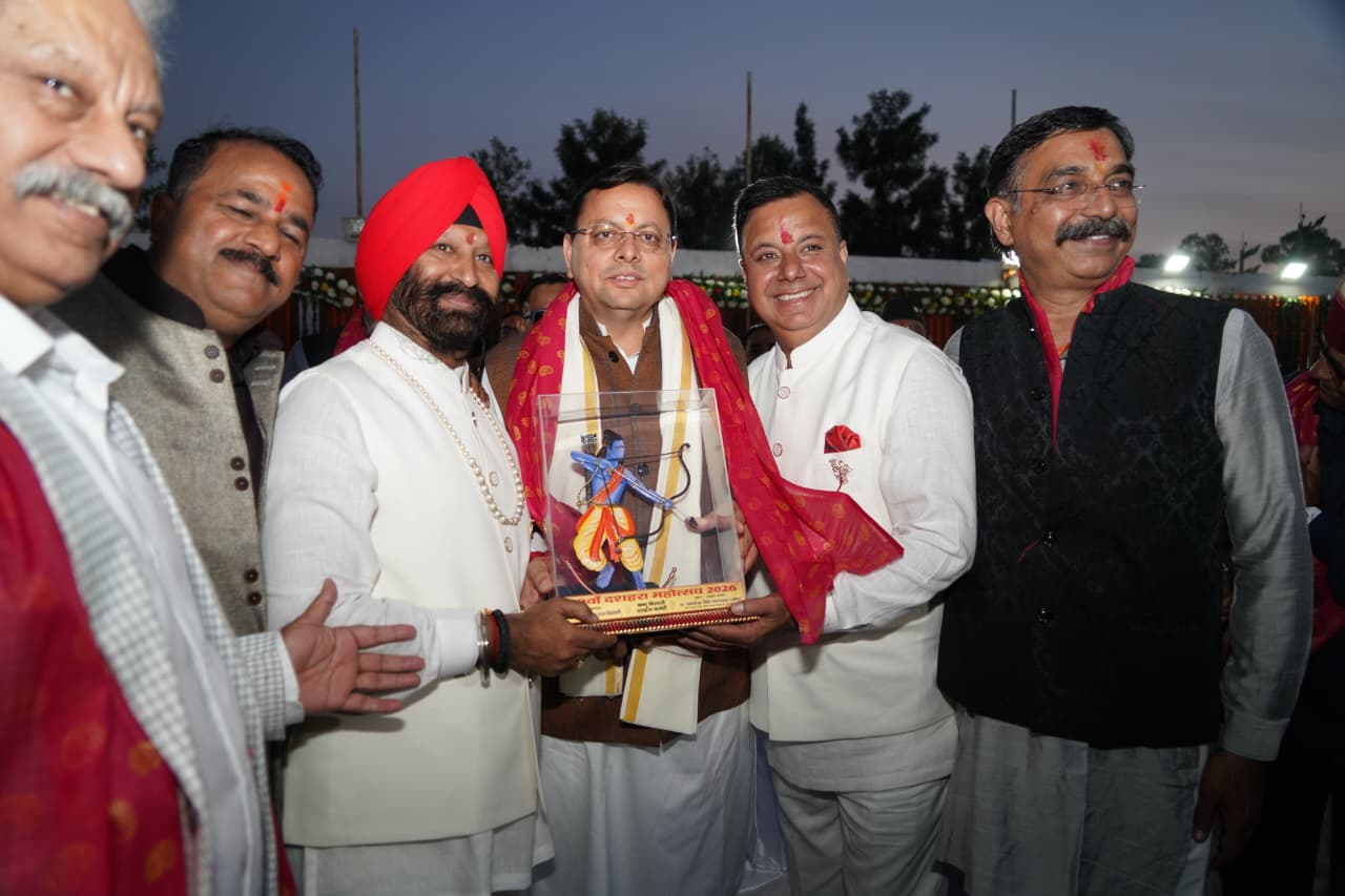 मुख्यमंत्री परेड ग्राउंड में आयोजित दशहरा महोत्सव में हुए शामिल, प्रदेशवासियों को दी विजयादशमी की शुभकामनाएं 