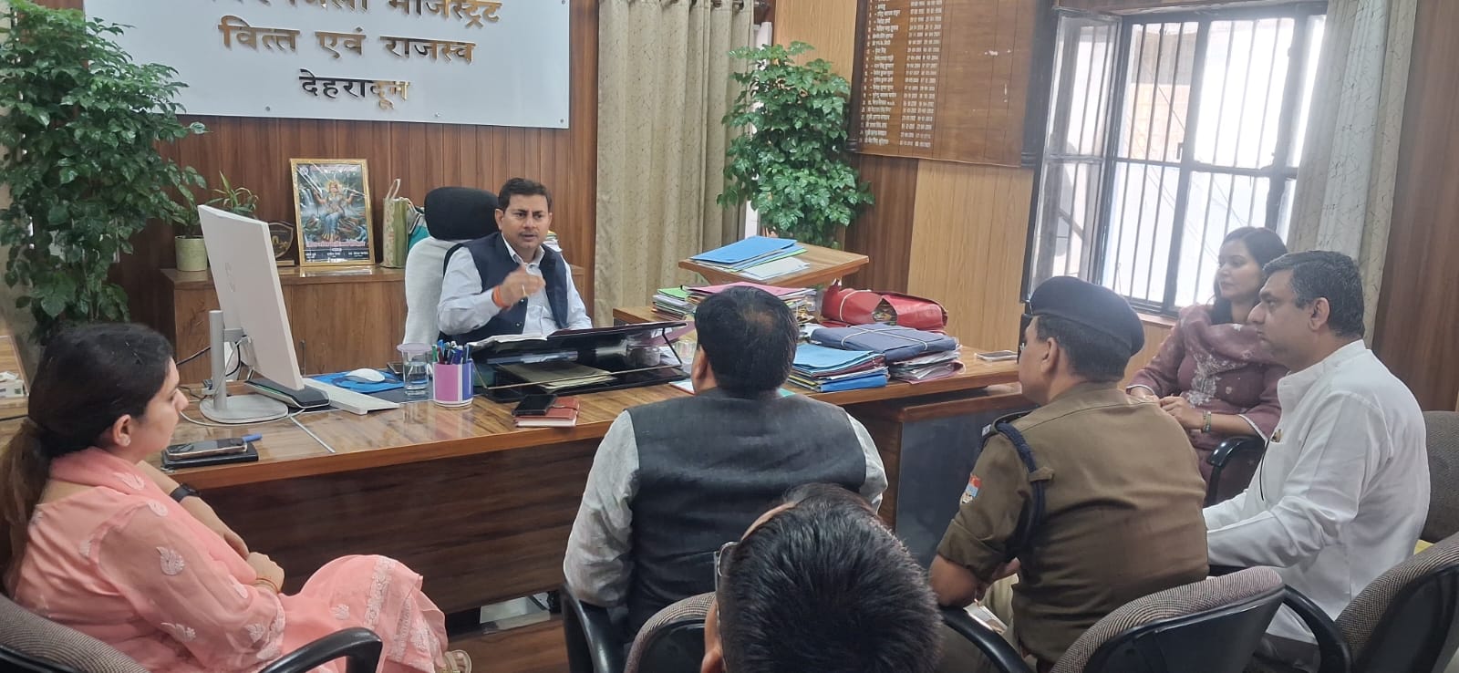 देहरादून: पल्टन बाजार में सुबह 11 से शाम 7 बजे तक वाहनों का प्रवेश प्रतिबंधित