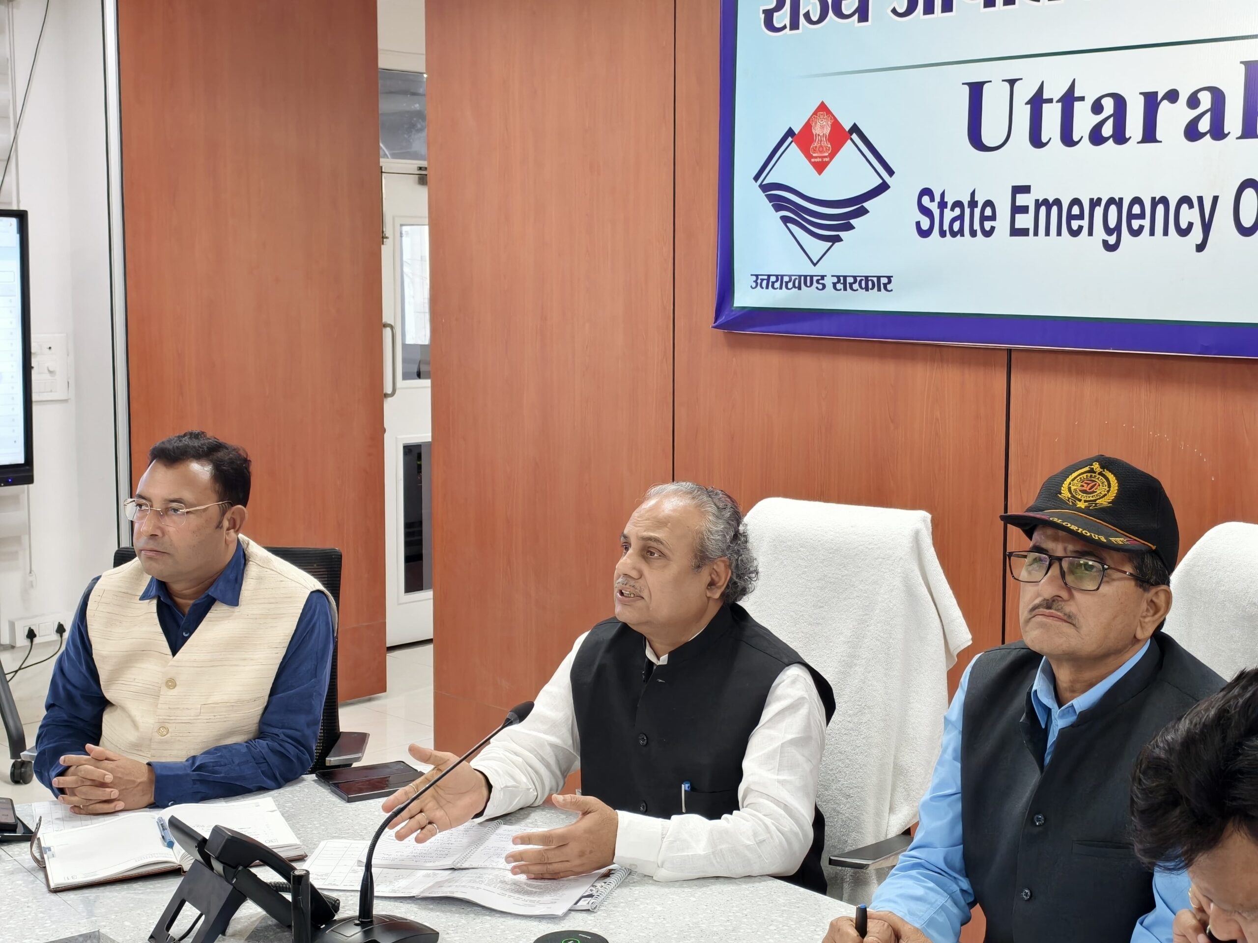 आपदा से क्षतिग्रस्त परिसंपत्तियों एवं पुनर्निर्माण कार्यों की समीक्षा