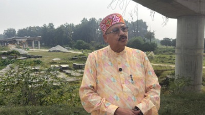 महाराज ने भारत-नेपाल सीमा पर बन रहे ड्राई पोर्ट सहित चार लेन सड़क का किया निरीक्षण